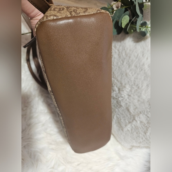 Juicy Couture 2 way bag! - Picture 5 of 16